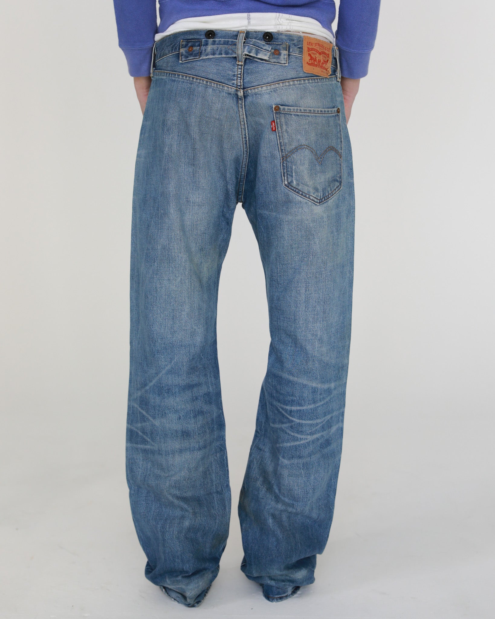 2005 Levi's Buckle Back Jeans