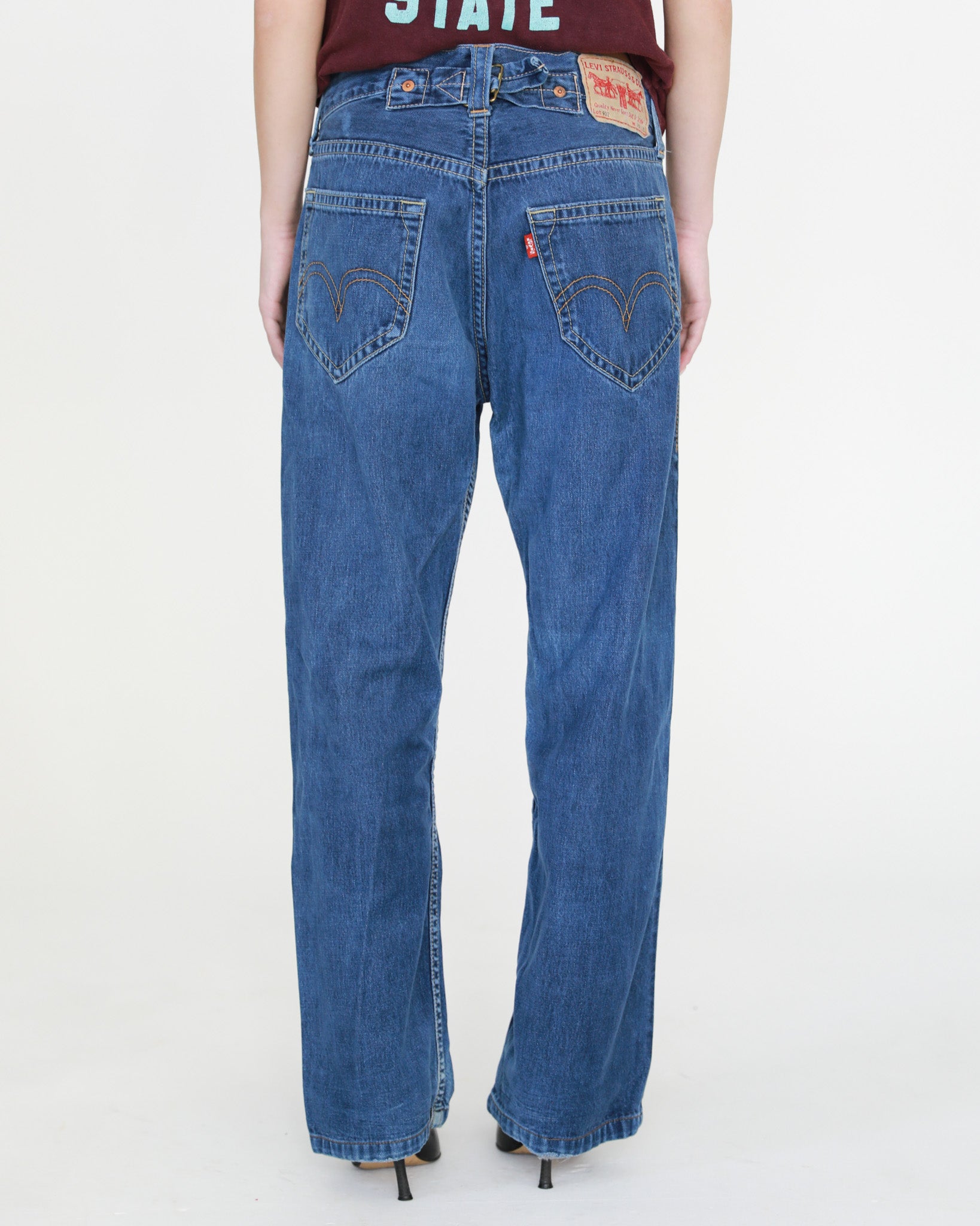 2003 Levis 902 Buckle Back Jeans
