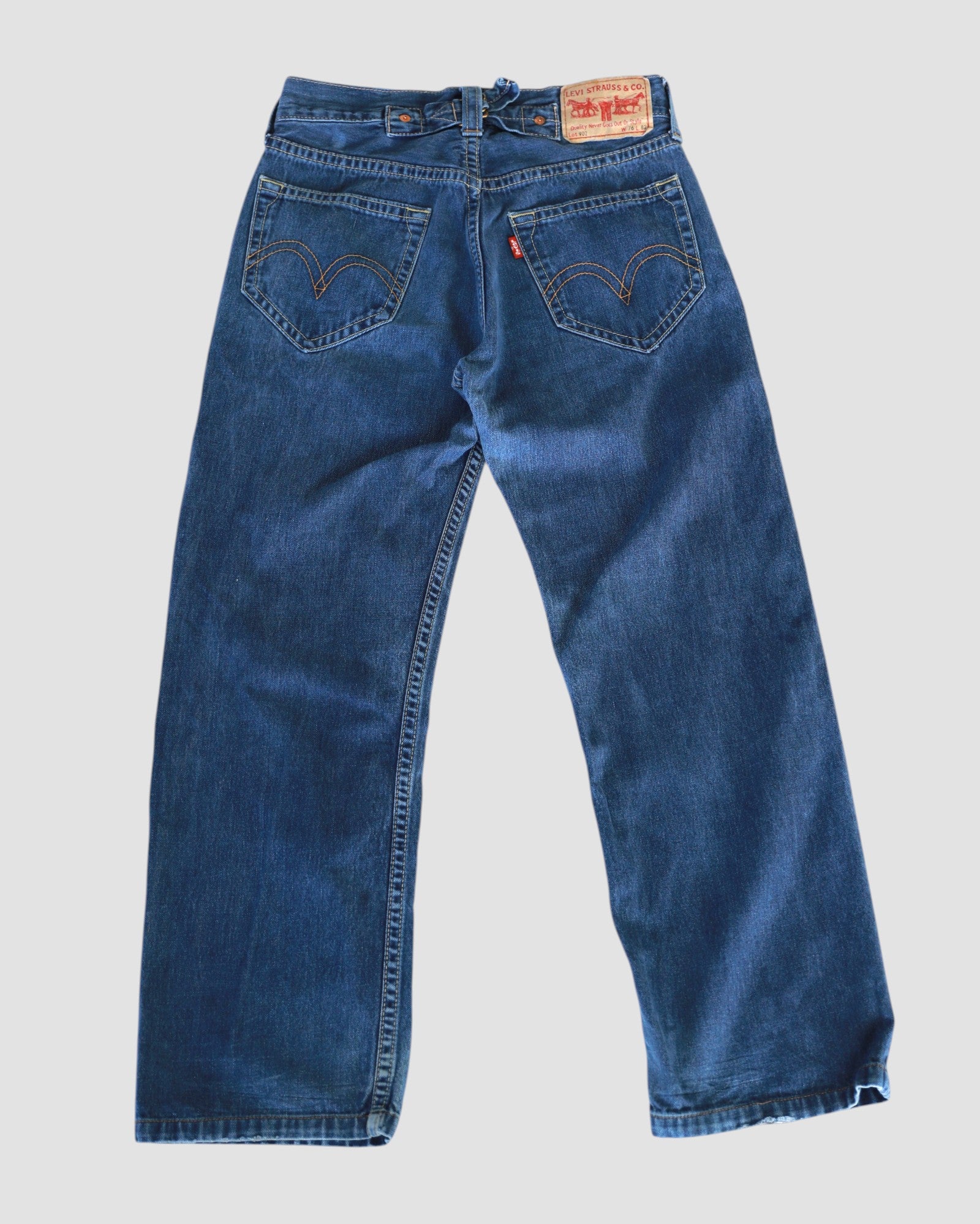 2003 Levis 902 Buckle Back Jeans