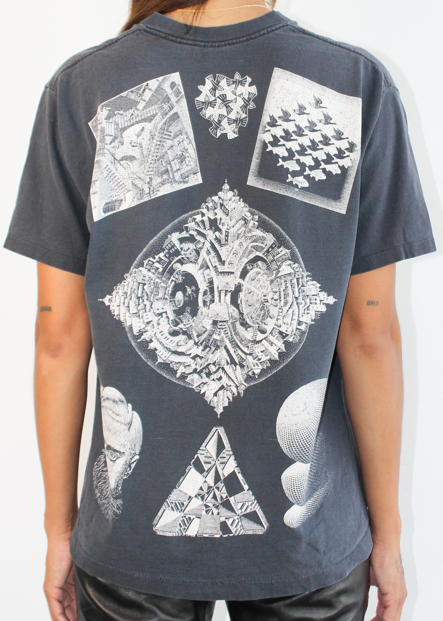 90'S M.C. Escher T-shirt (L)